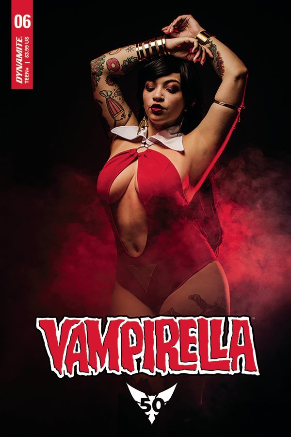 Vampirella #6 (2019) - Cosplay Photo Variant